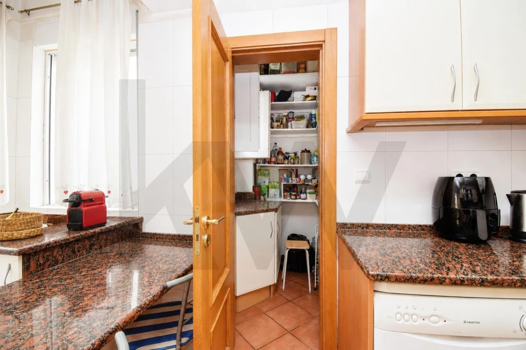 Apartamento T4 para Venda em Arroios Foto 32