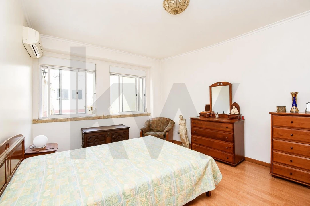 Apartamento T4 para Venda em Arroios Foto 13