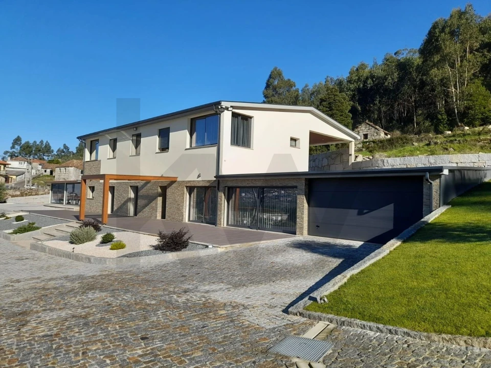 Moradia T3 para Venda em Cabeça Santa Foto 33