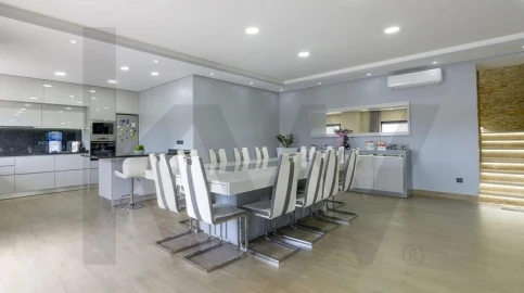 Moradia T3 para Venda em Cabeça Santa