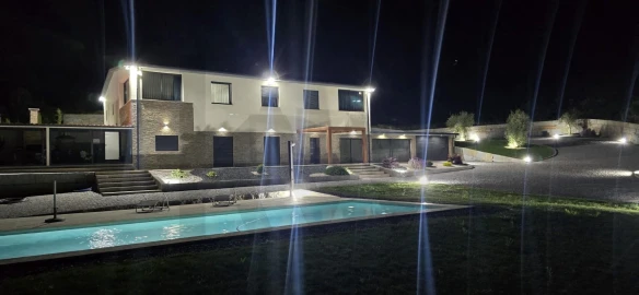 Moradia T3 para Venda em Cabeça Santa