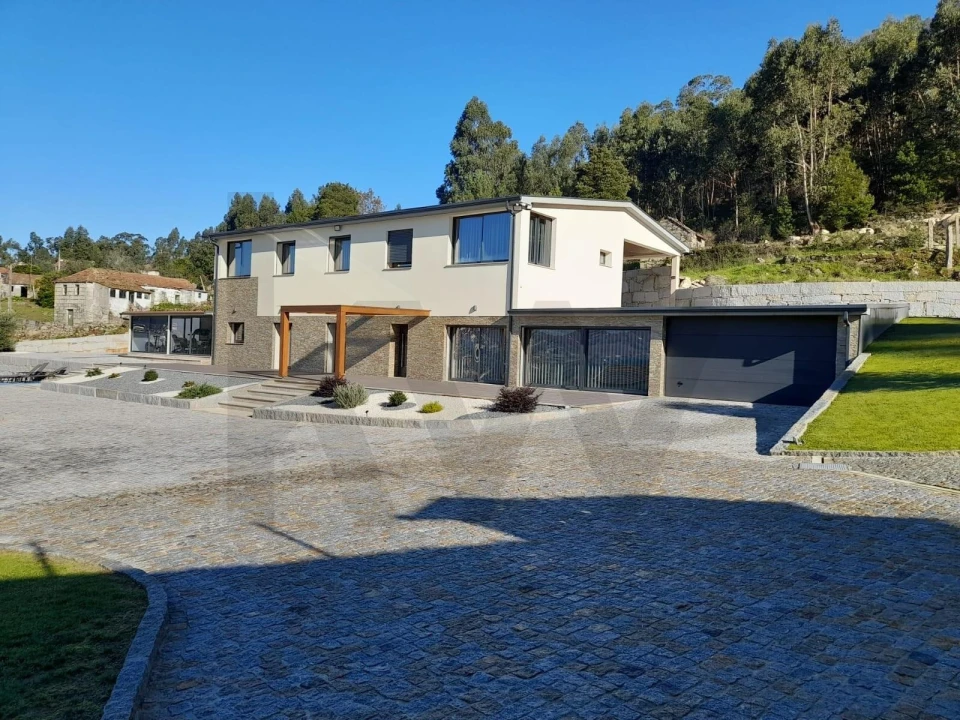 Moradia T3 para Venda em Cabeça Santa Foto 31