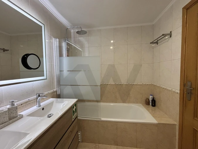 Apartamento T3 para Venda em Sesimbra (Castelo) Foto 16