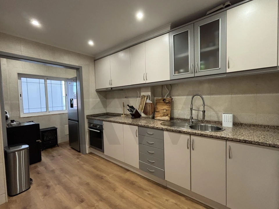 Apartamento T3 para Venda em Sesimbra (Castelo) Foto 9