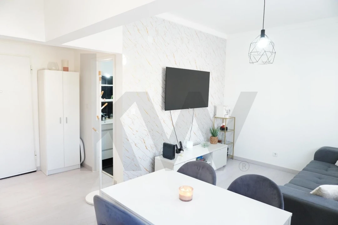 Apartamento T1 para Venda em Seixal, Arrentela e Aldeia de Paio Pires Foto 2