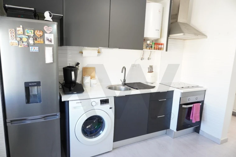 Apartamento T1 para Venda em Seixal, Arrentela e Aldeia de Paio Pires Foto 3