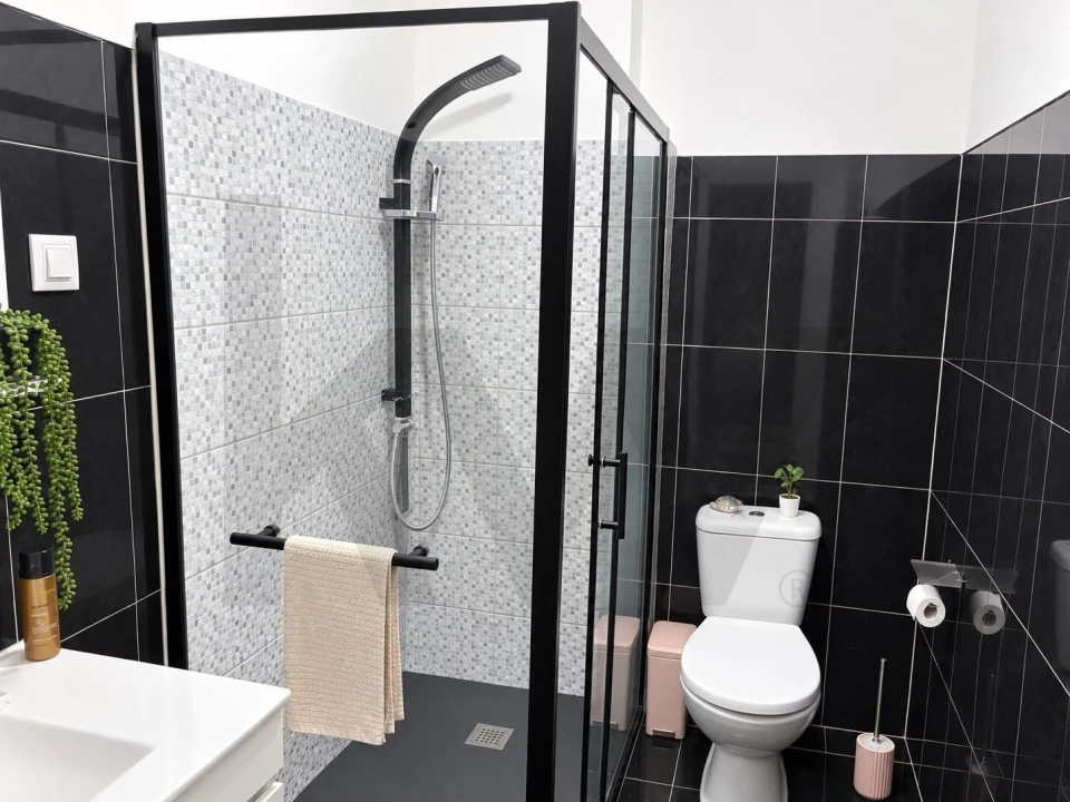 Apartamento T1 para Venda em Seixal, Arrentela e Aldeia de Paio Pires Foto 14