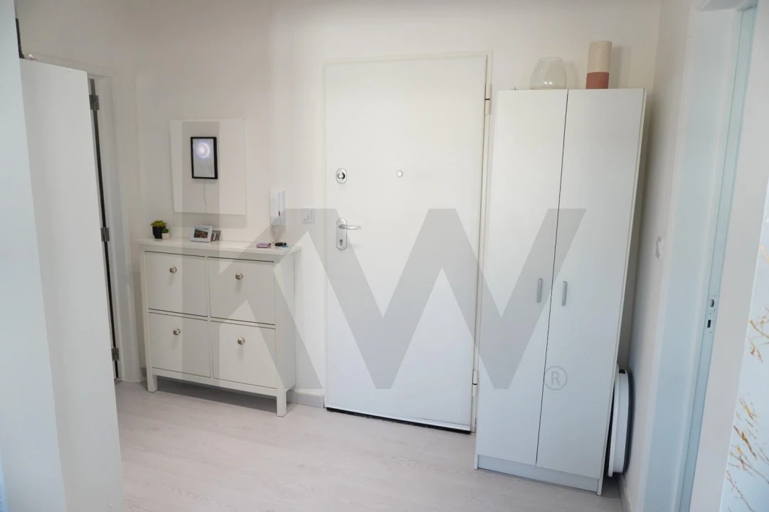 Apartamento T1 para Venda em Seixal, Arrentela e Aldeia de Paio Pires Foto 5