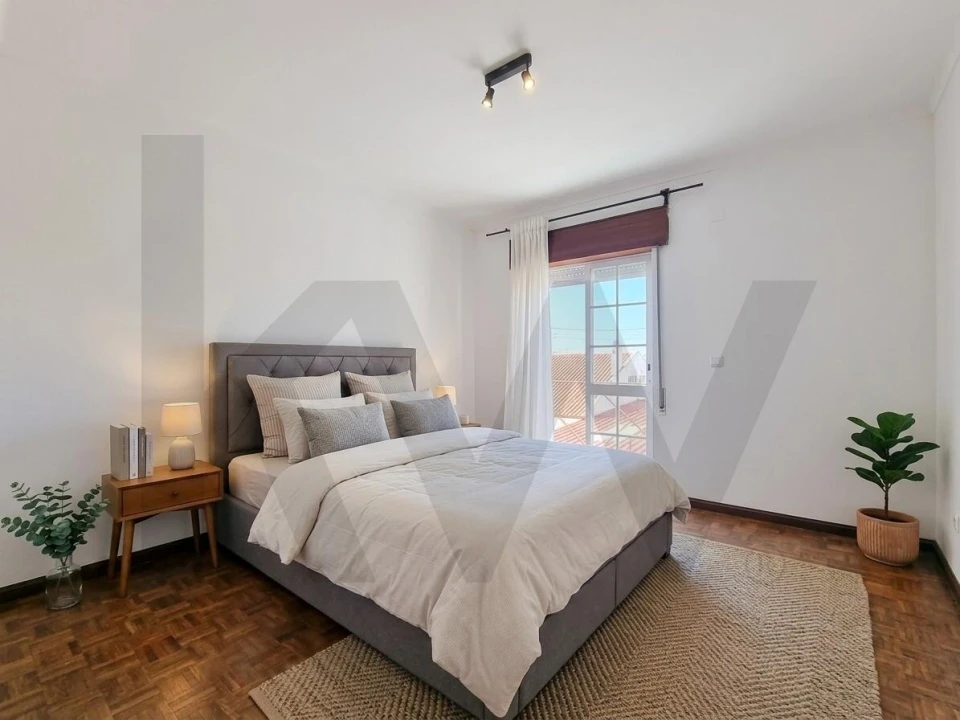 Apartamento T2 para Venda em Quinta do Conde Foto 5