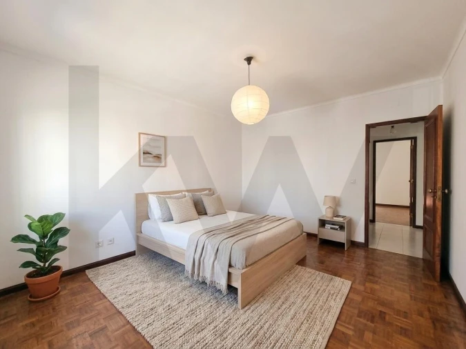 Apartamento T2 para Venda em Quinta do Conde Foto 4