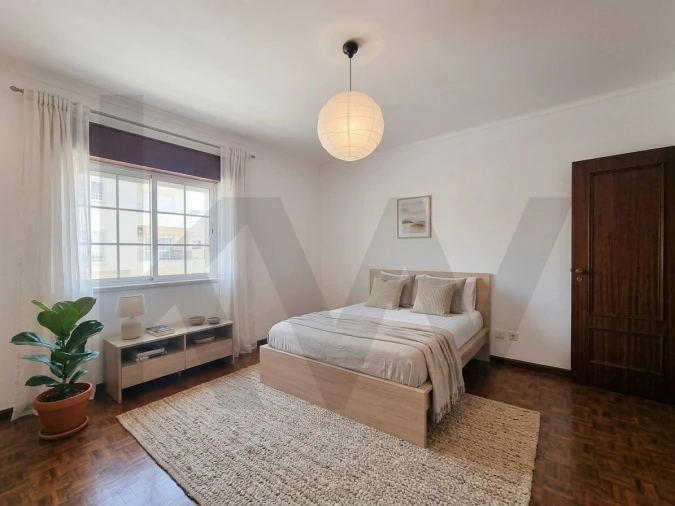 Apartamento T2 para Venda em Quinta do Conde Foto 3