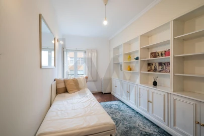 Apartamento T2 para Arrendamento em Santo António