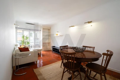Apartamento T2 para Arrendamento em Santo António