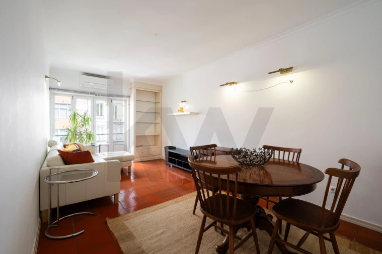 Apartamento T2 para Arrendamento em Santo António Foto 15