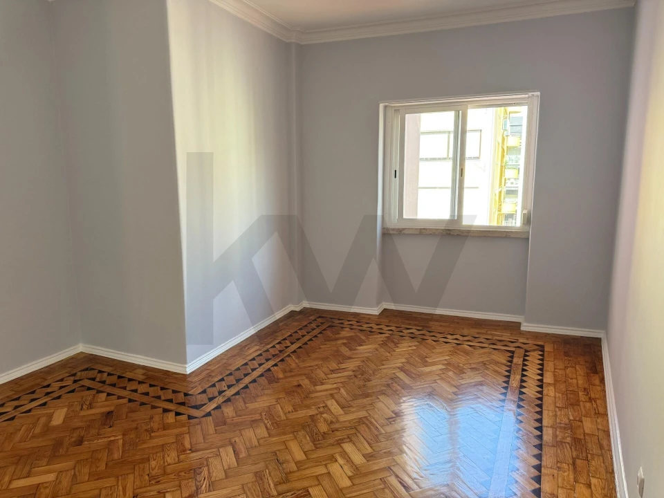 Apartamento T3 para Arrendamento em Algés, Linda-A-Velha e Cruz Quebrada-Dafundo Foto 11