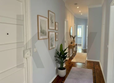 Apartamento T3 para Arrendamento em Algés, Linda-A-Velha e Cruz Quebrada-Dafundo
