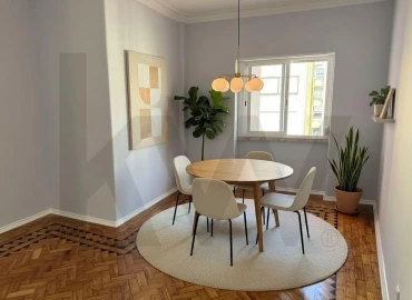 Apartamento T3 para Arrendamento em Algés, Linda-A-Velha e Cruz Quebrada-Dafundo