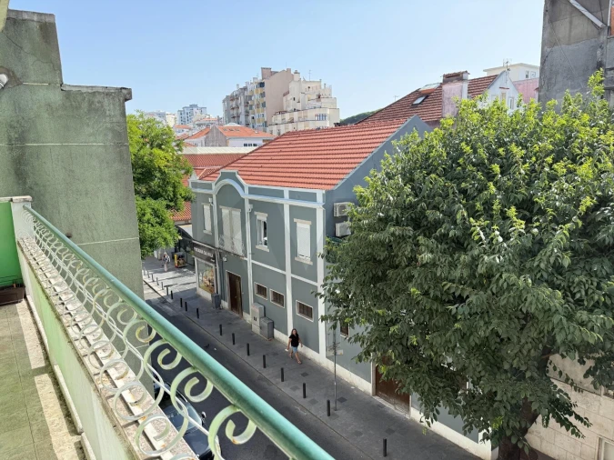 Apartamento T3 para Arrendamento em Algés, Linda-A-Velha e Cruz Quebrada-Dafundo Foto 4