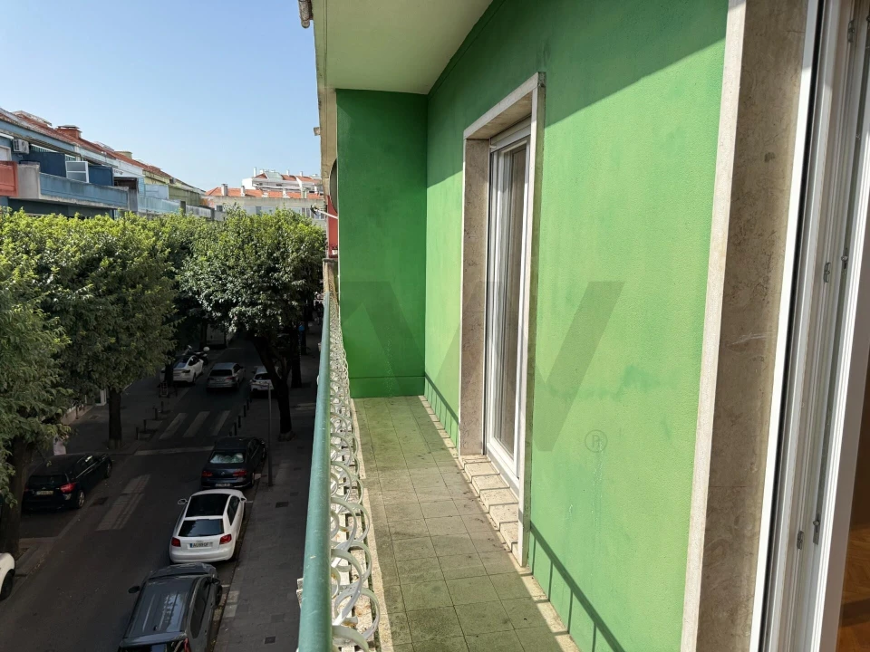 Apartamento T3 para Arrendamento em Algés, Linda-A-Velha e Cruz Quebrada-Dafundo Foto 3