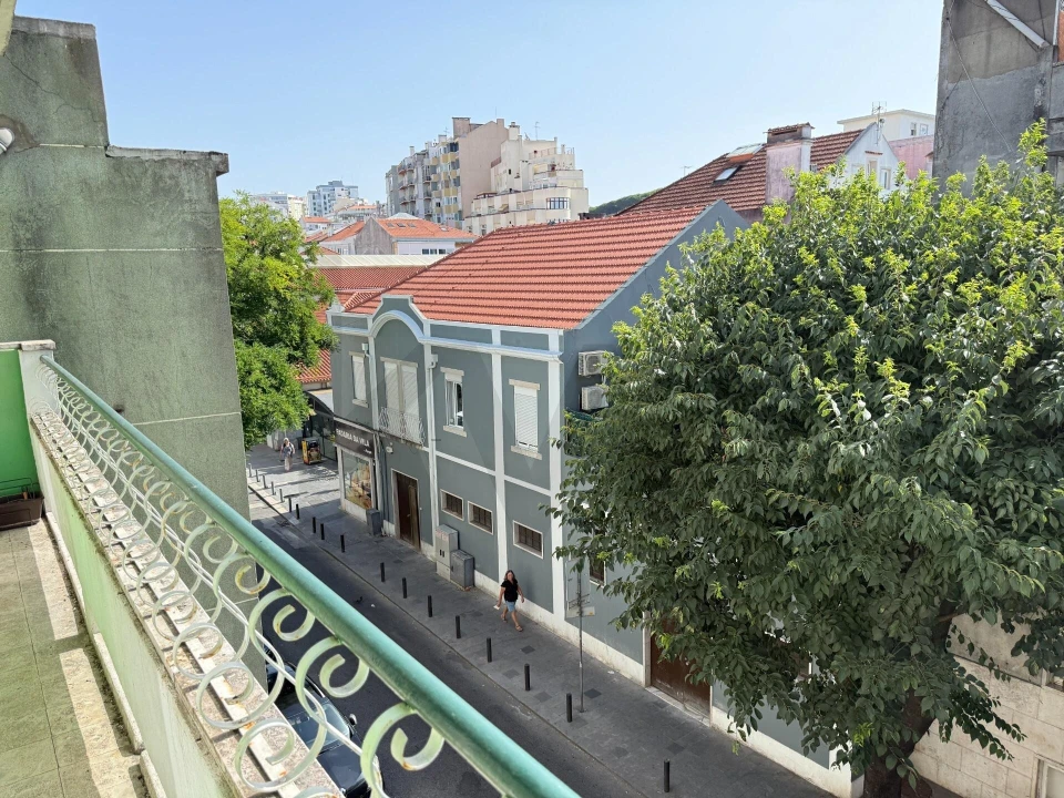 Apartamento T3 para Arrendamento em Algés, Linda-A-Velha e Cruz Quebrada-Dafundo Foto 4