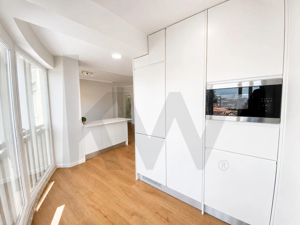 Apartamento T1 para Arrendamento em Carnide Foto 4
