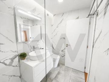 Apartamento T1 para Arrendamento em Carnide
