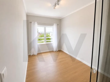 Apartamento T1 para Arrendamento em Carnide