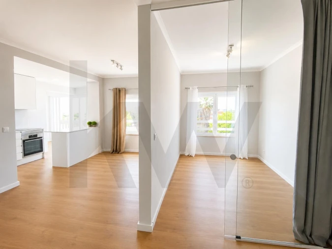 Apartamento T1 para Arrendamento em Carnide Foto 6