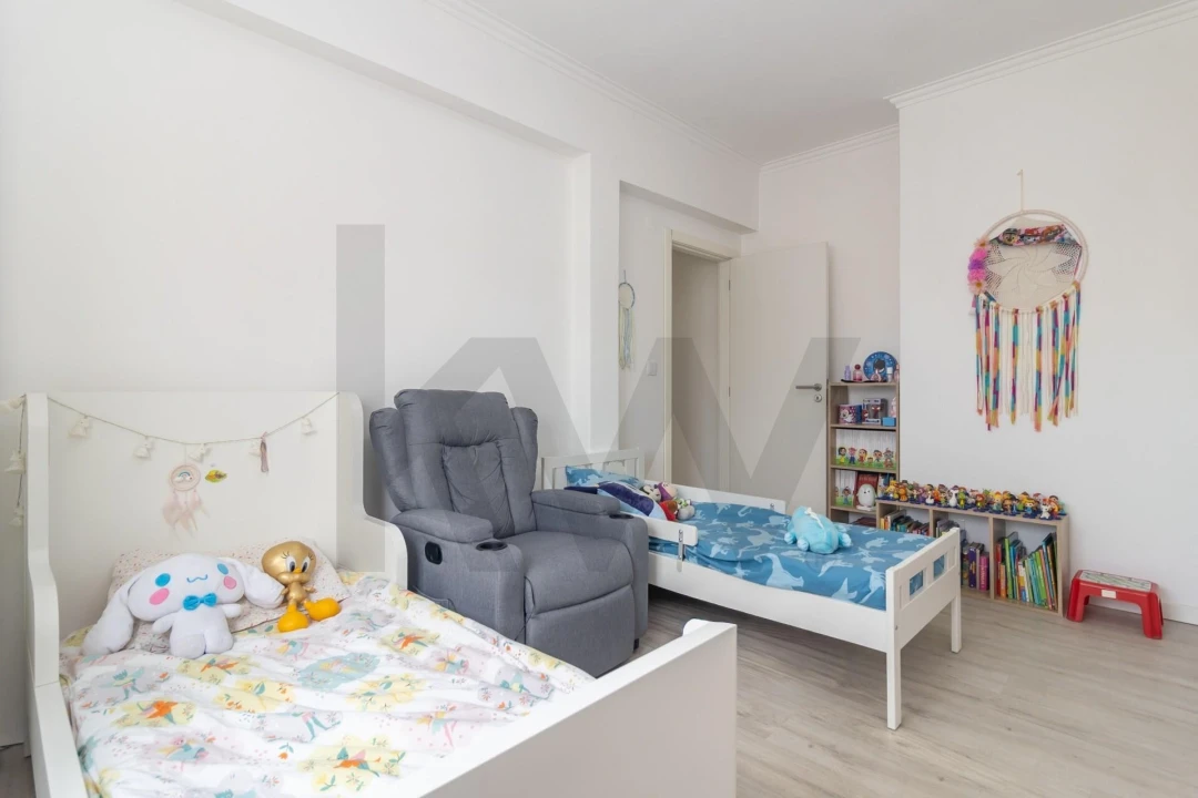 Apartamento T4 para Venda em Amora Foto 37
