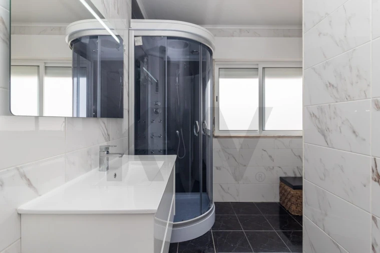 Apartamento T4 para Venda em Amora Foto 46