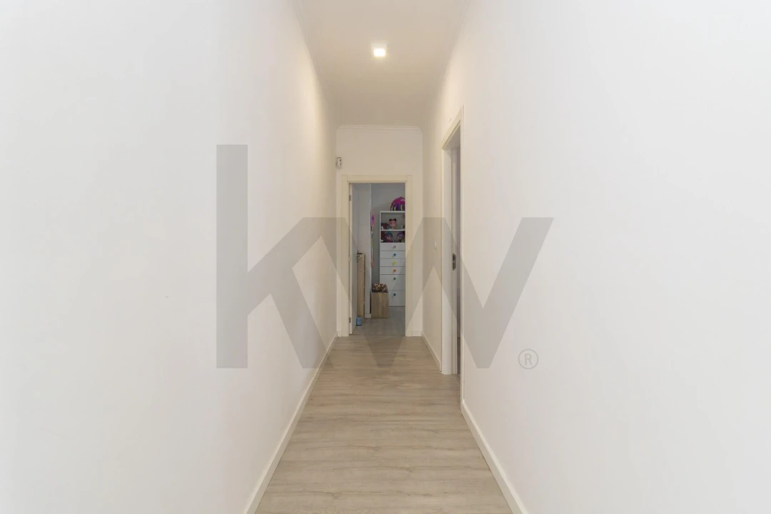 Apartamento T4 para Venda em Amora Foto 30