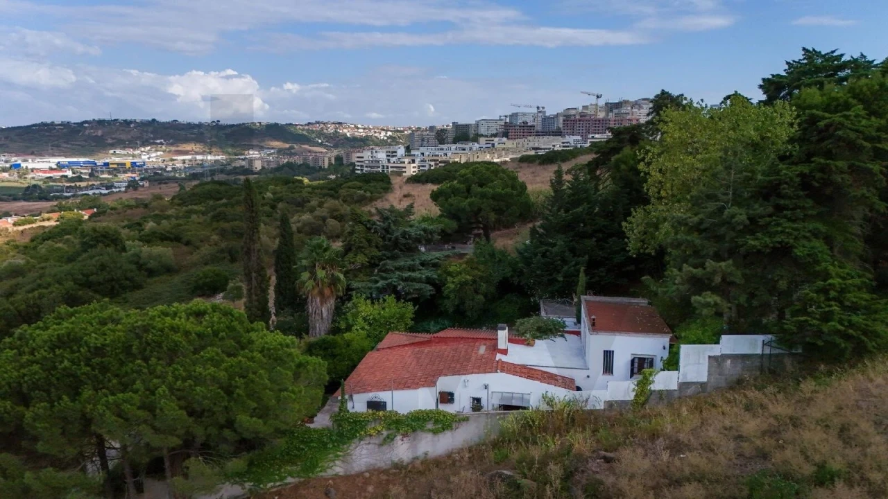 Moradia T3 para Venda em Loures Foto 52