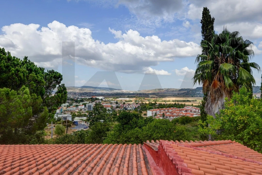 Moradia T3 para Venda em Loures Foto 32