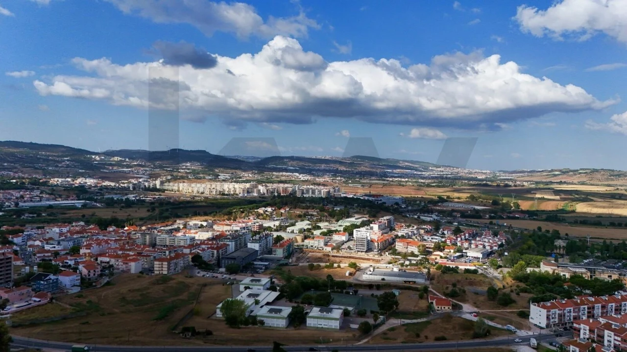 Moradia T3 para Venda em Loures Foto 53