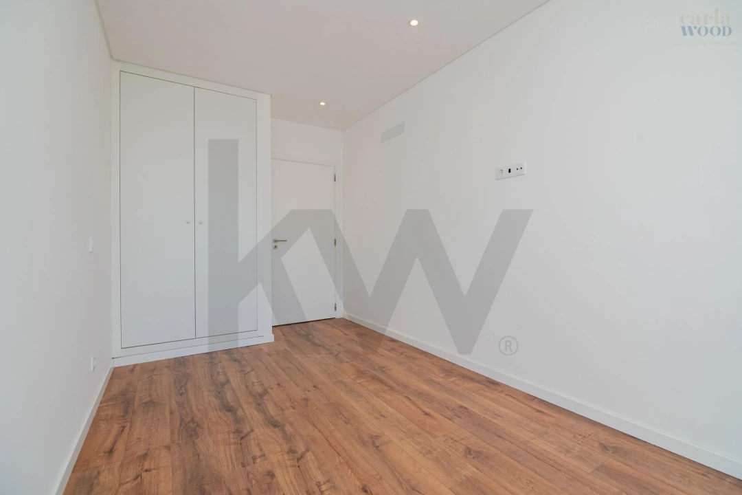 Apartamento T3 para Venda em Portimão Foto 23