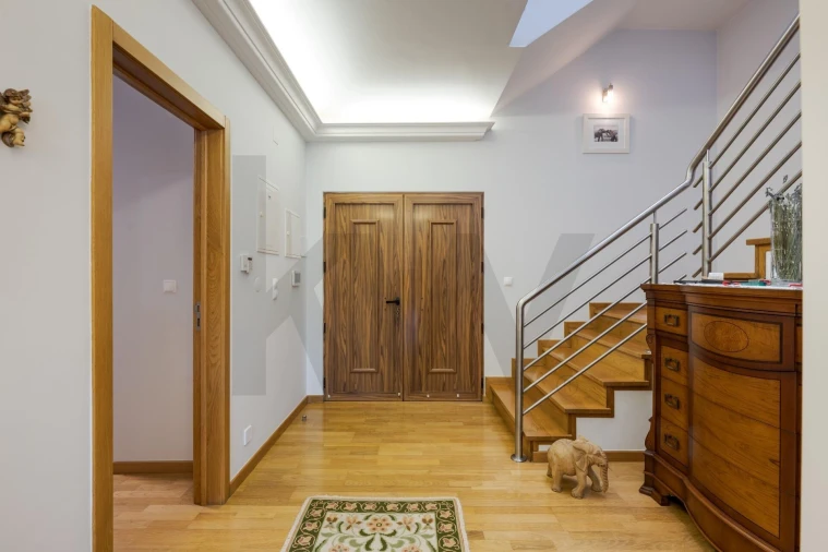 Moradia T4 para Venda em Póvoa de Santa Iria e Forte da Casa Foto 13
