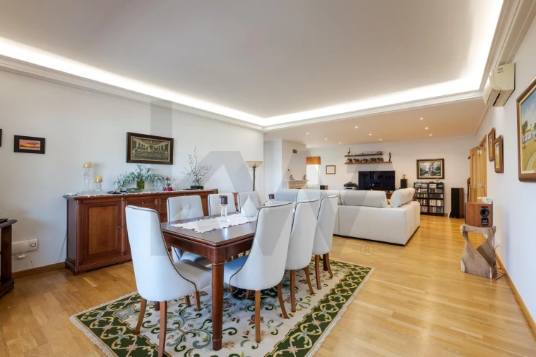 Moradia T4 para Venda em Póvoa de Santa Iria e Forte da Casa Foto 30