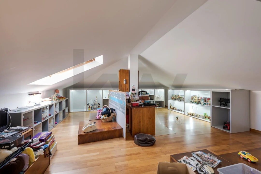 Moradia T4 para Venda em Póvoa de Santa Iria e Forte da Casa Foto 54