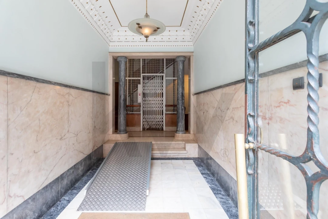 Apartamento T1 para Arrendamento em Campo de Ourique Foto 41