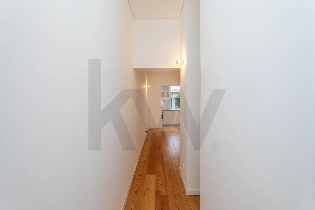 Apartamento T1 para Arrendamento em Campo de Ourique Foto 2