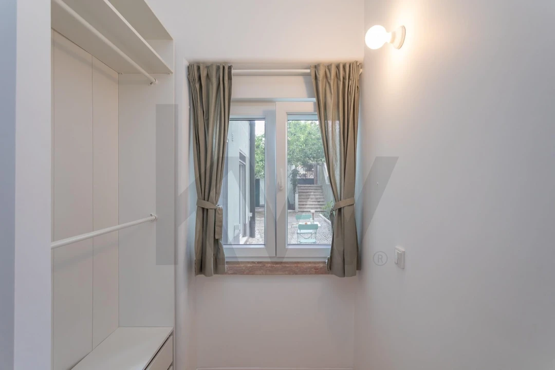 Apartamento T1 para Arrendamento em Campo de Ourique Foto 38