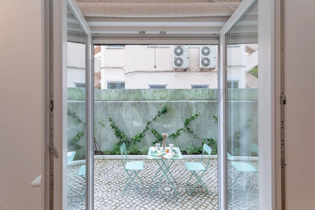 Apartamento T1 para Arrendamento em Campo de Ourique Foto 15