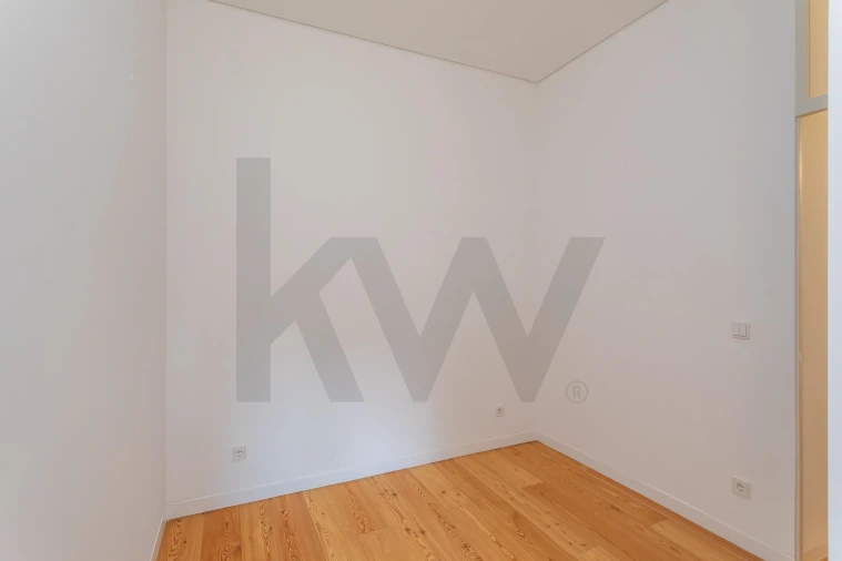 Apartamento T1 para Arrendamento em Campo de Ourique Foto 39