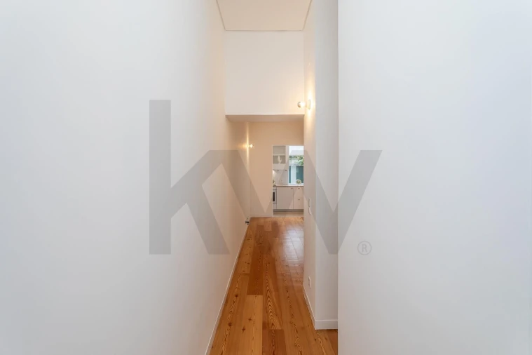 Apartamento T1 para Arrendamento em Campo de Ourique Foto 2