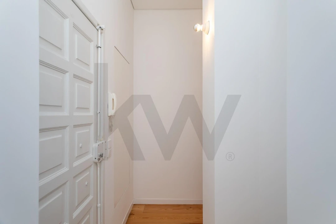 Apartamento T1 para Arrendamento em Campo de Ourique Foto 1