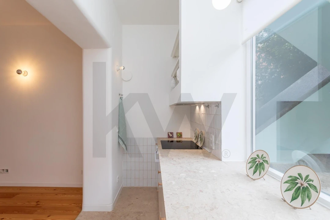 Apartamento T1 para Arrendamento em Campo de Ourique Foto 9