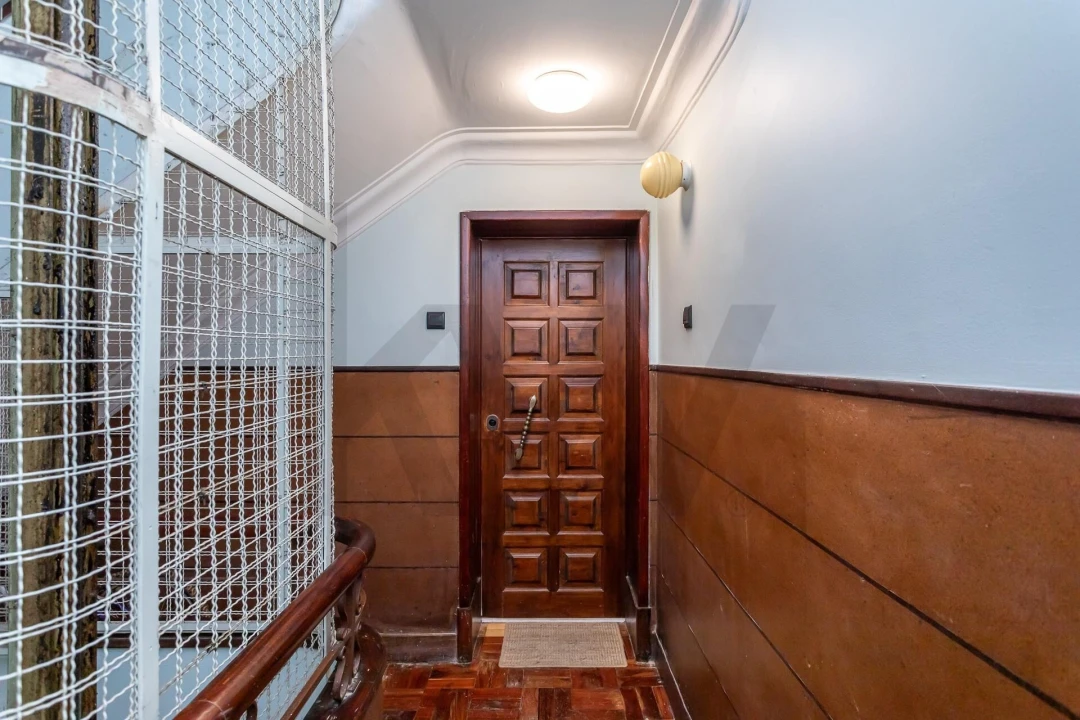 Apartamento T1 para Arrendamento em Campo de Ourique Foto 40