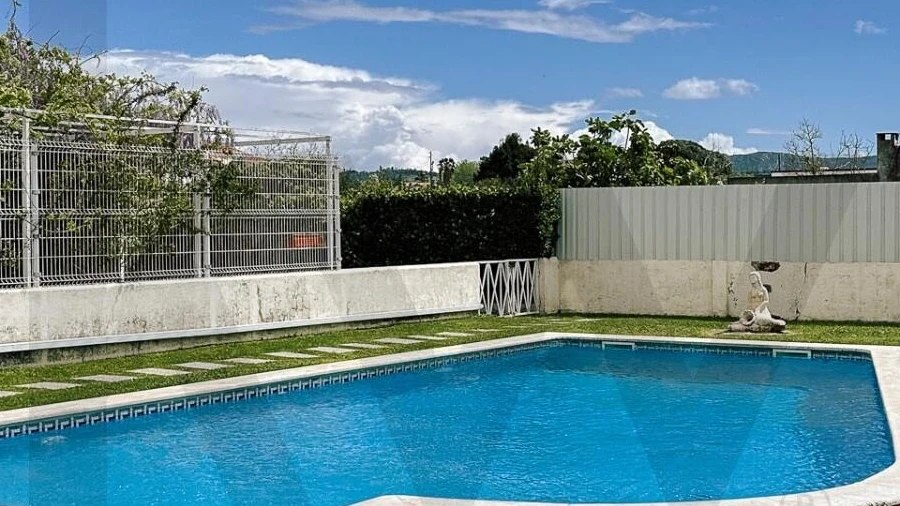 Moradia T5 para Venda em Azeitão (São Lourenço e São Simão)
