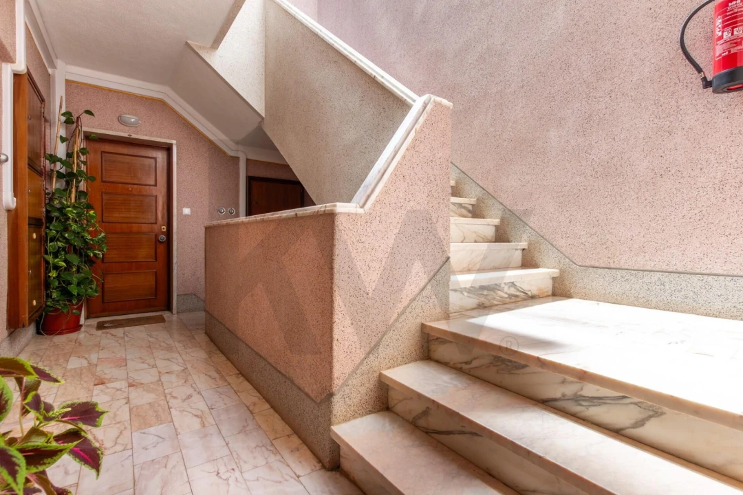 Apartamento T2 para Venda em Mina de Água Foto 19