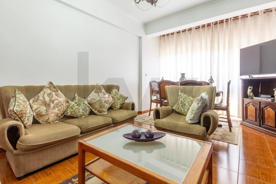 Apartamento T2 para Venda em Mina de Água Foto 5